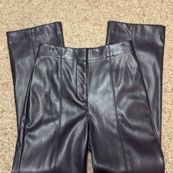 ANN TAYLOR PANTENT PURPLE EVA ANKLE SEAM PANTS NWOT FAUX LEATHER 00 - Picture 5 of 9